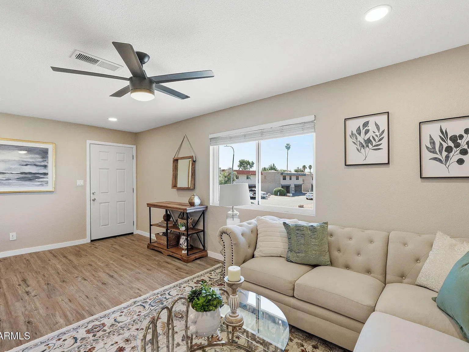 2 bed, 880 sqft, $1,495 — Photo 2