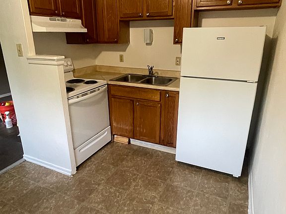 4th image of 3378 McHenry Ave APT 2