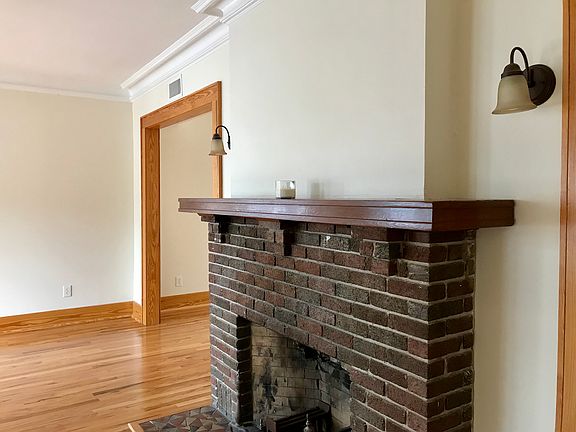 3rd image of 2632 Central Ave