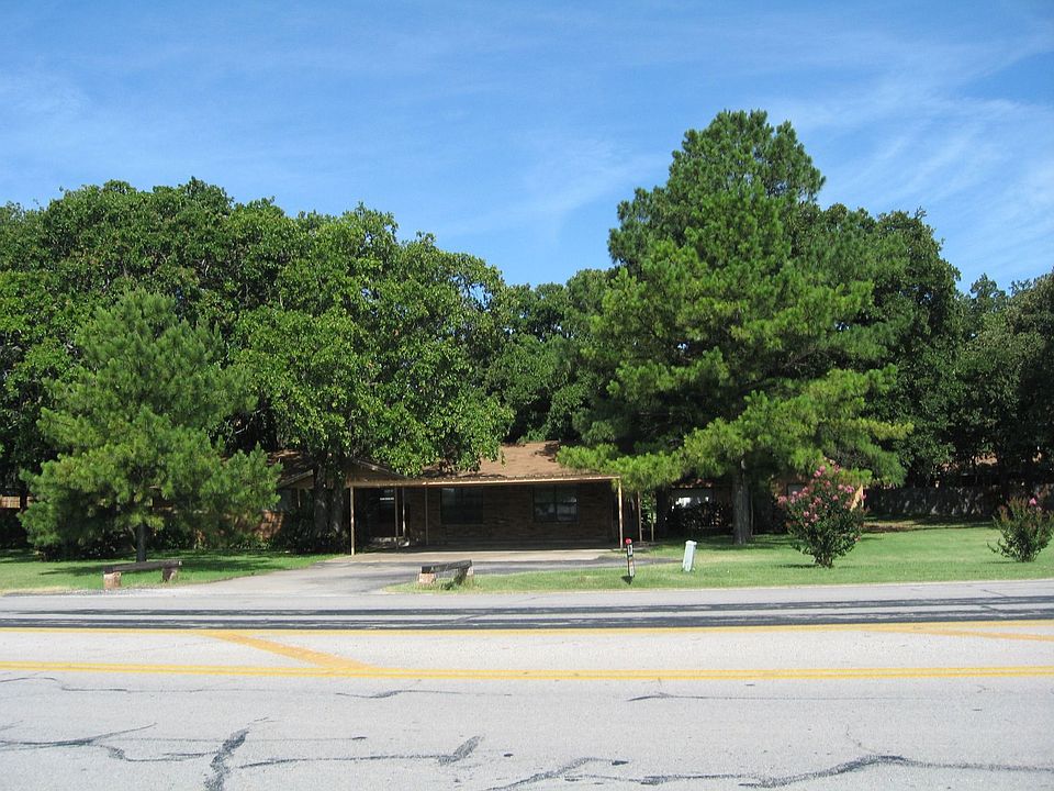 Front of Home fm across S FM 51