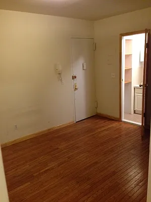 Rented by Arvik Group Real Estate | media 23