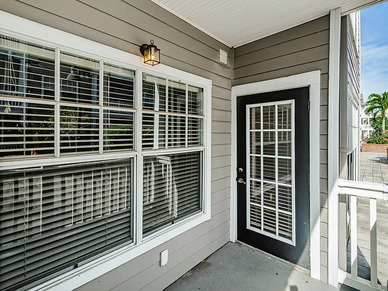exterior lanai