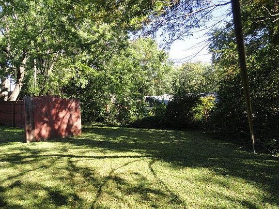 3rd image of 5229 Cypress Ave