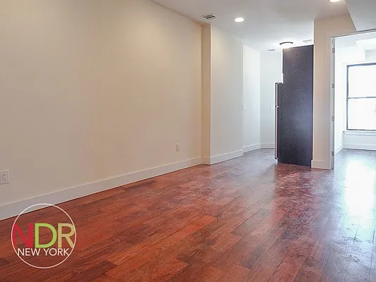 Rented by Next Door Realty NYC | media 4