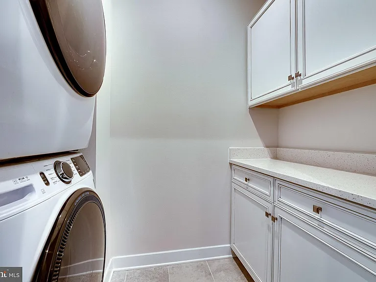 2753 Velocity Rd #32B — Photo 32