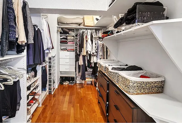 Rented by Douglas Elliman | media 7