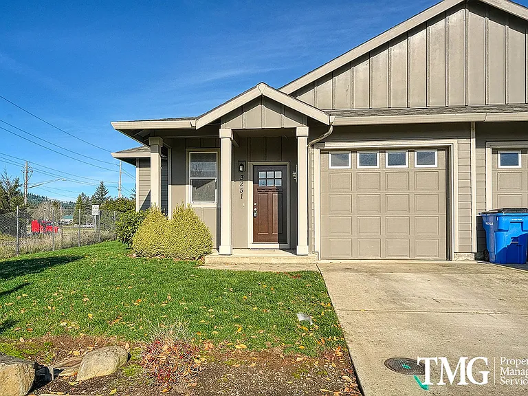 3251 Lewis Ln — Photo 1