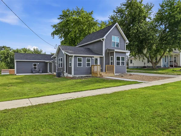 406 4th Ave, Grinnell, IA 50112