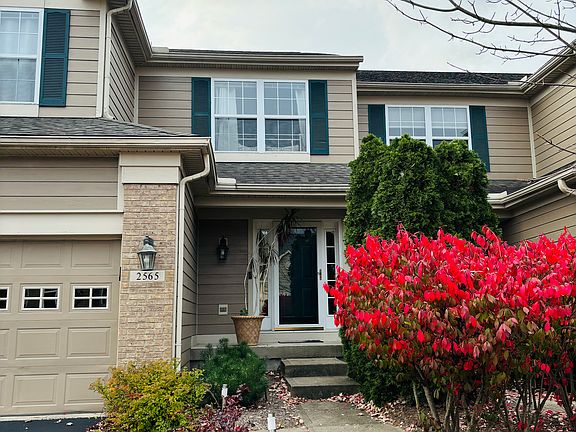 2nd image of 2565 Greenside Dr #162
