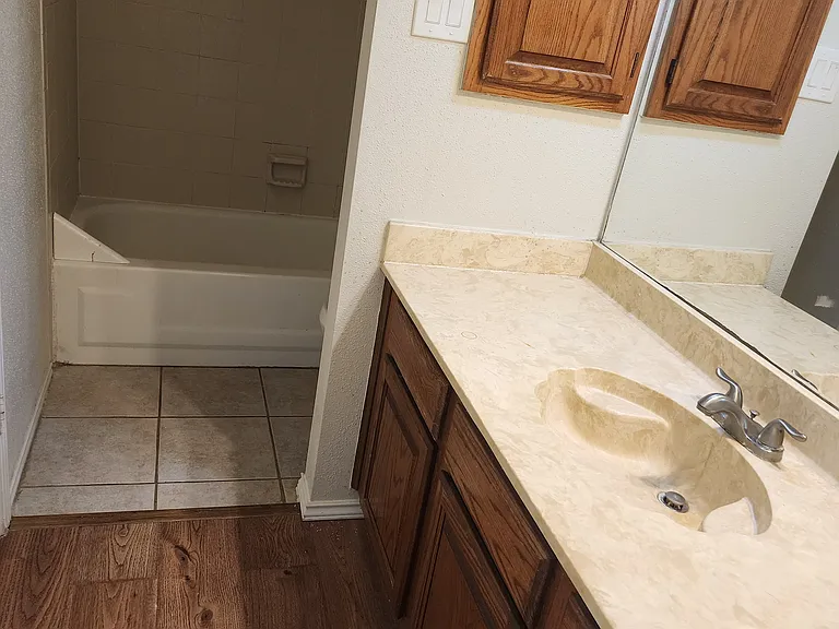 3618 Lake Sunset Ct — Photo 11