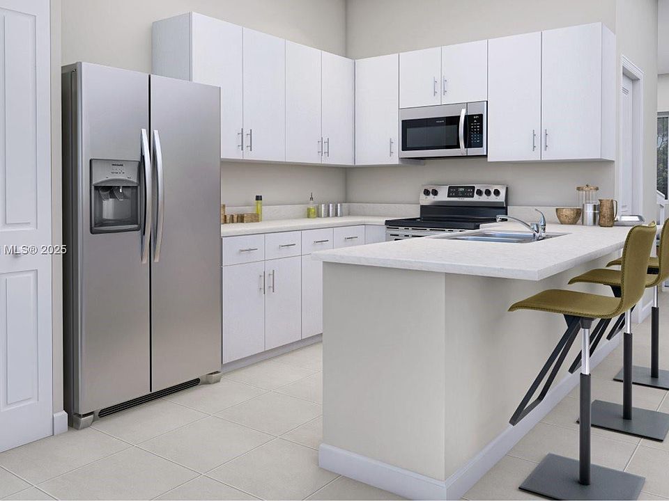 2nd image of 626 SE Thirteen Street Cir