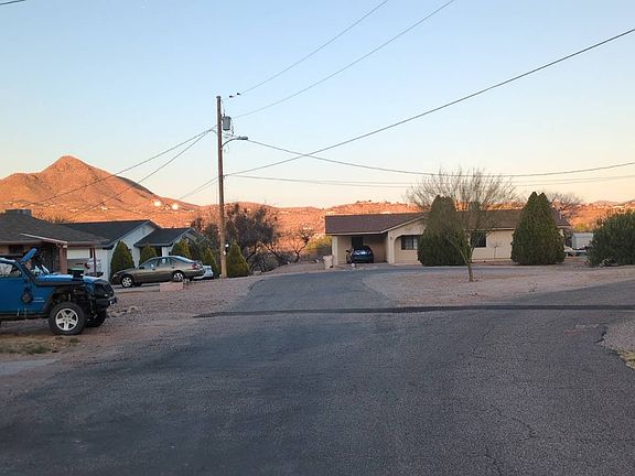 4th image of 443 Aleta Ct