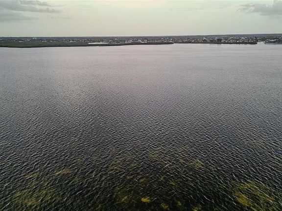 5th image of 7635 Pier Rd