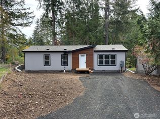 512 E Madrona Parkway, Grapeview, WA 98546