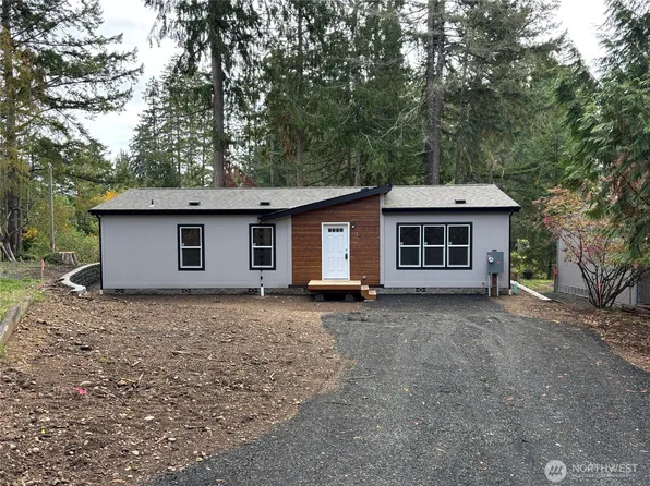 512 E Madrona Parkway, Grapeview, WA 98546