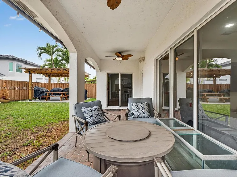 15874 SW 138th Ter — Photo 27