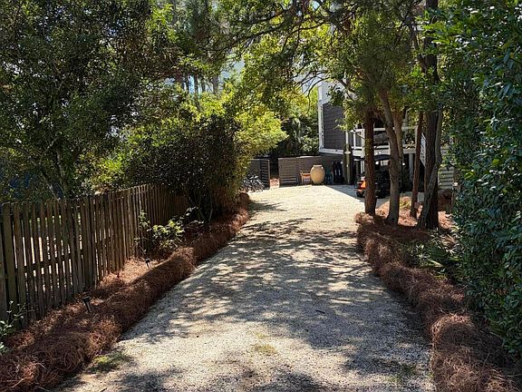 3rd image of 157 Baird Rd