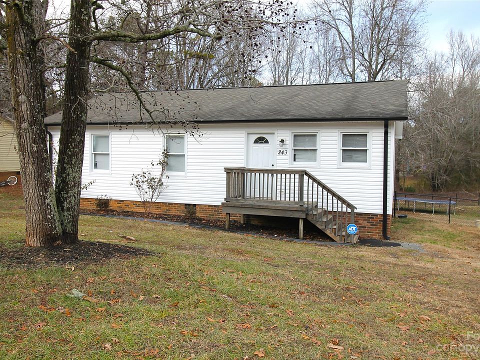 1st image of 243 Branchwood Cir