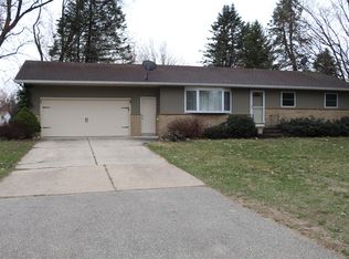 5638 Country View Dr, Allendale, MI 49401