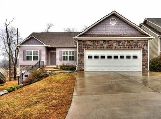 31 Chimney Springs Dr SW, Cartersville, GA 30120