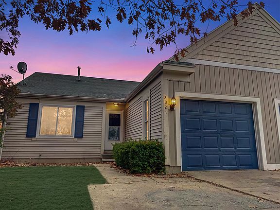 5th image of 2021 Eastcastle Dr SE
