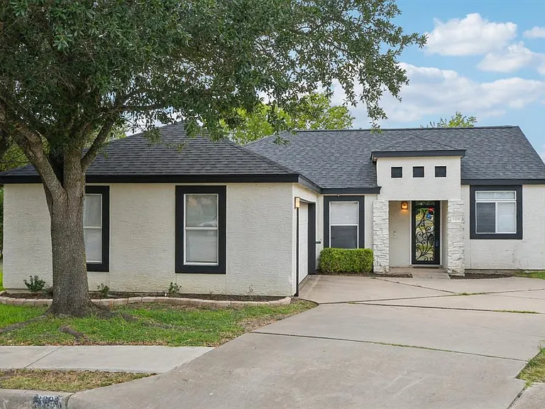 3308 Ross Cv — Photo 2