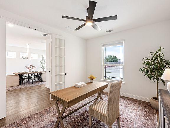 5th image of 3433 Nightingale Ln