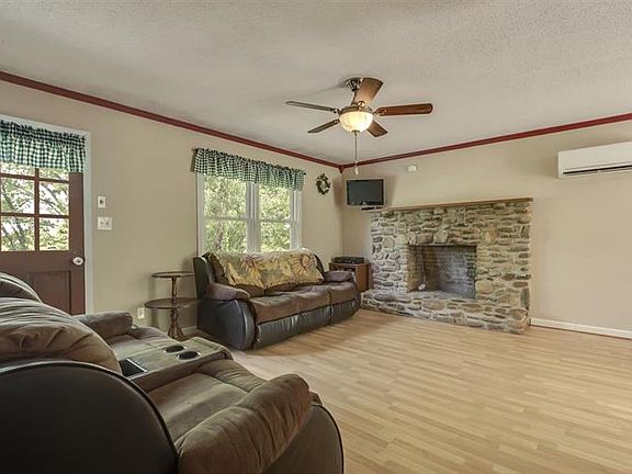 4th image of 231 County Road 479