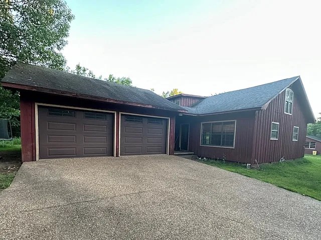 8994 Old Military Rd