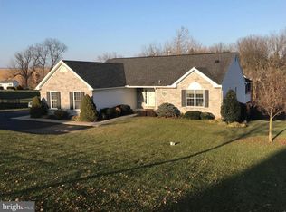 67 Dogwood Dr, Bernville, PA 19506