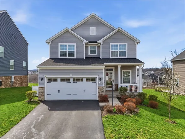 153 Saddle Ridge Dr N, Oakdale, PA 15071