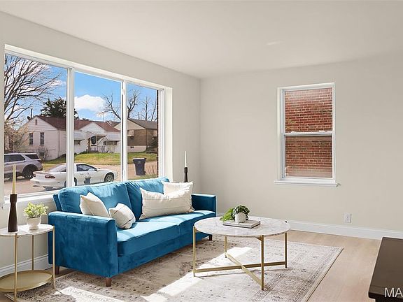 4th image of 7821 Parkwood Dr