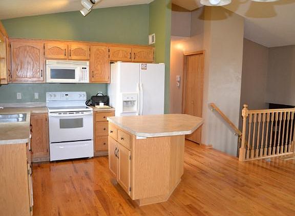 4th image of 23236 Navajo St NW