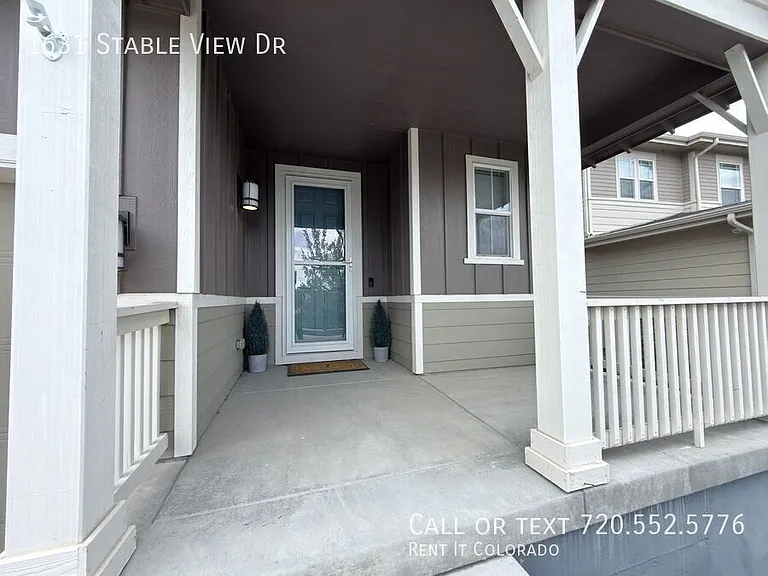 1631 Stable View Dr — Photo 23
