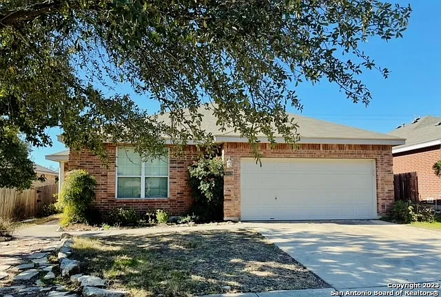 8815 Redwood Bnd — Photo 2