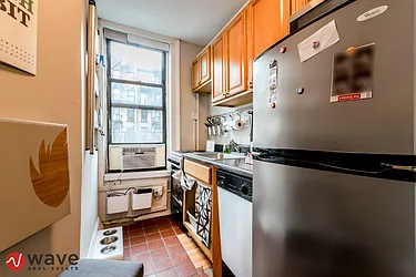 Rented by Wave Real Estate Group