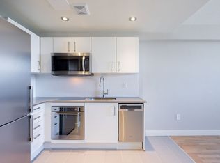 230 Oak Street, Toronto, ON M5A 2E2