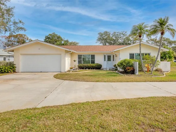 417 Harbor View Ln, Largo, FL 33770