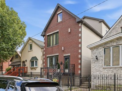 539 W 44th Pl, Chicago, IL, 60609