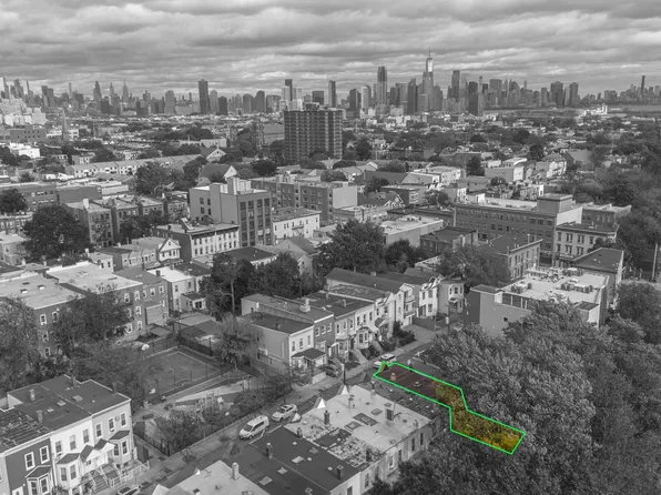 73 Virginia Avenue image 23 of 28