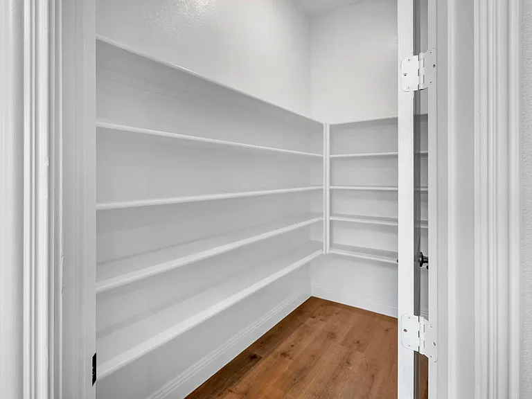 4546 Community Ct — Photo 14