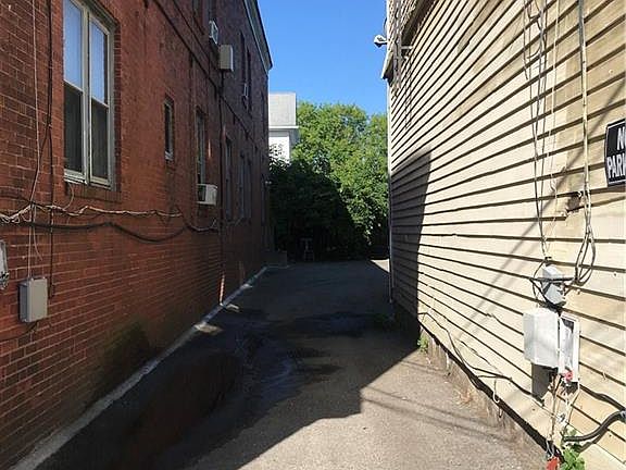 4th image of 71 73/75 Brookside Ave