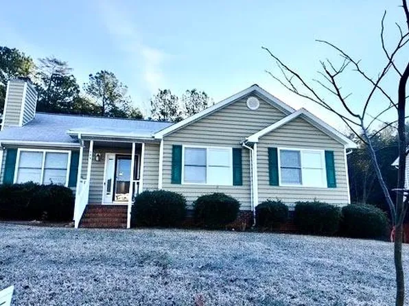 889 Shalimar Dr, Winston Salem, NC 27107