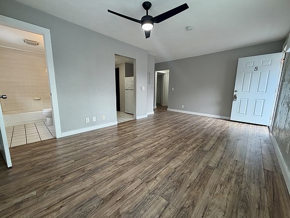 5th image of 107 Washington St #5