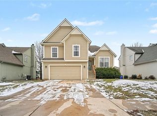 17897 W 163rd Ter, Olathe, KS 66062