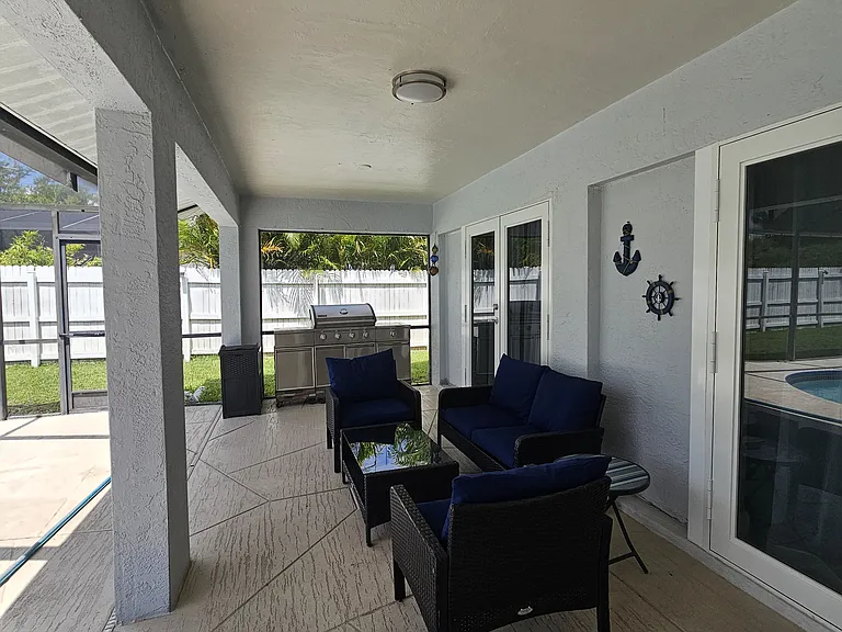 118 SW 21st Ln — Photo 20