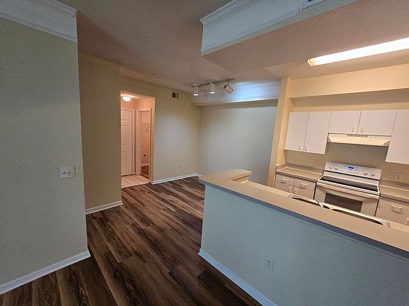 5th image of 17114 Carrington Park Dr APT 206