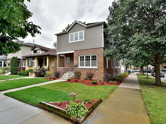 3rd image of 6559 N Onarga Ave