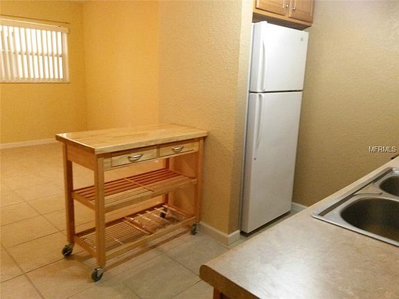 3rd image of 208 NE Monroe Cir N APT 104