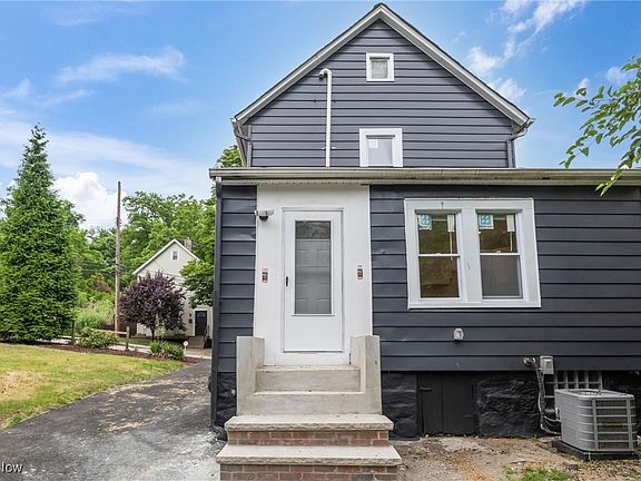4th image of 1055 Holmden Ave